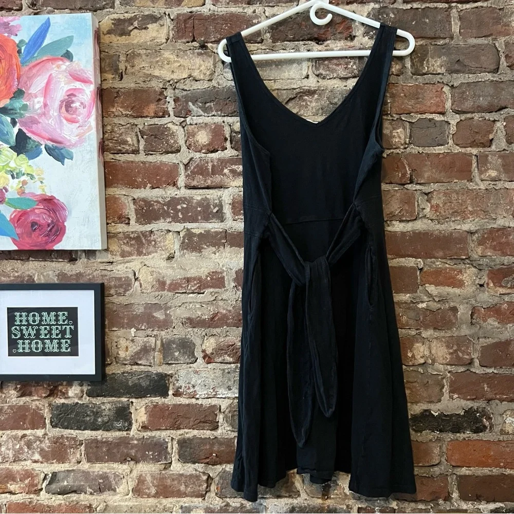 LOFT Black Sleeveless V-Neck Midi Dress - Picture 6 of 6